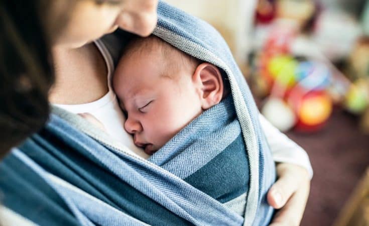 Buigen Onderhoudbaar Reserve Draagdoek knopen? • Stap voor stap de baby in de draagdoek