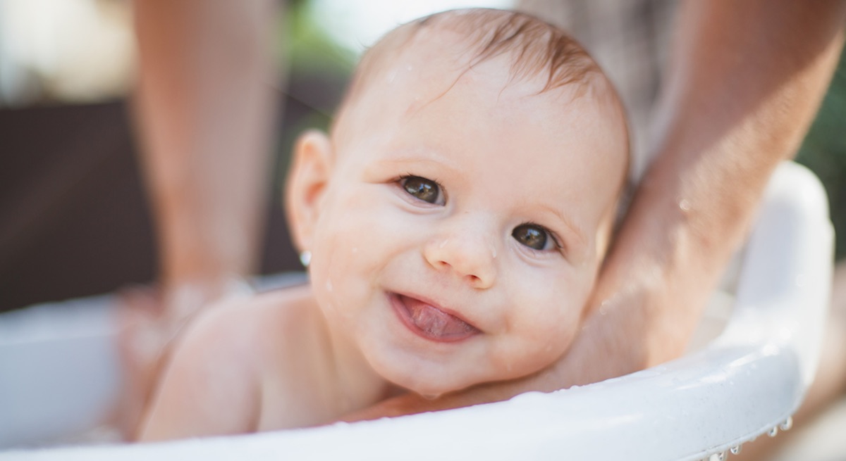 Schepsel Efficiënt Met bloed bevlekt Hoe lang mag een baby in bad? Tips voor het badritueel!