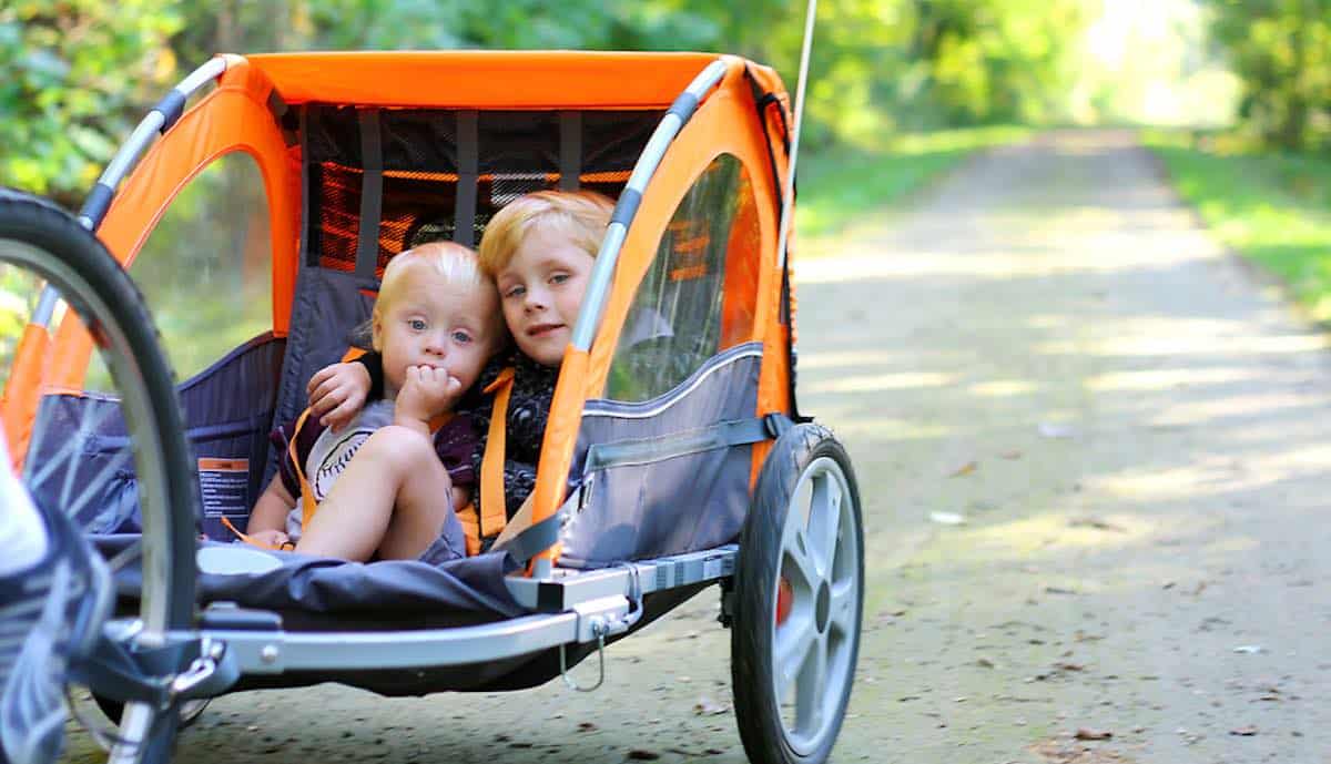 scherm Afleiden Poort Beste fietskar voor een baby! • Waar let je op? Welke is veilig voor kind?